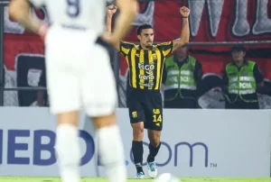 El Rojo cayó en Paraguay