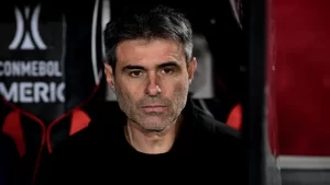 julio-vaccari-en-la-victoria-7-0-de-independiente_862x485