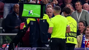 la-fifa-presentara-una-opcion-simplificada-del-var_862x485