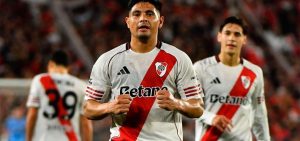 salas-1010x475