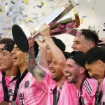 messi-e-inter-miami-levantando-el-trofeo-de-la-mls-_862x485