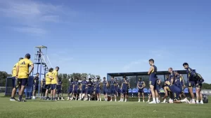 mientras-el-plantel-se-entrena-en-boca-predio-algunos-jugadores-lo-hacen-apartados-en-busca-de-un-nuevo-club-foto-prensa-boca_862x485