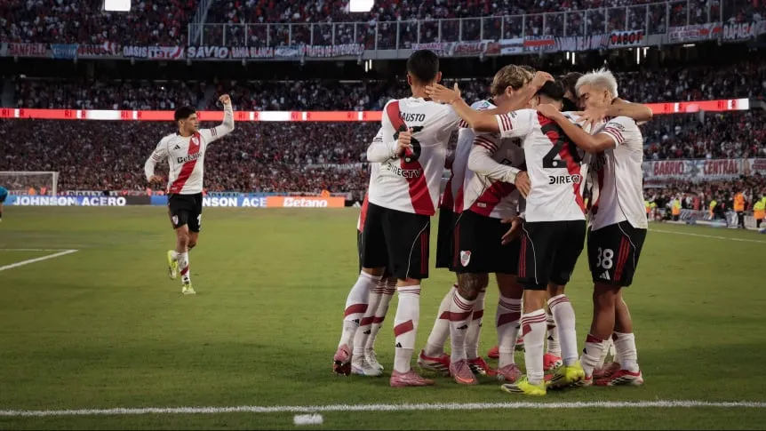 river-celebra-el-primer-gol-de-galvan-en-el-triunfo-ante-belgrano_862x485