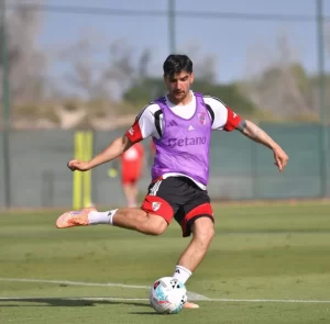 mauro-arambarri-river_w862