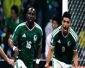 mexico-le-gana-2-0-ecuador-y-se-ilusiona-el-quinto-partido